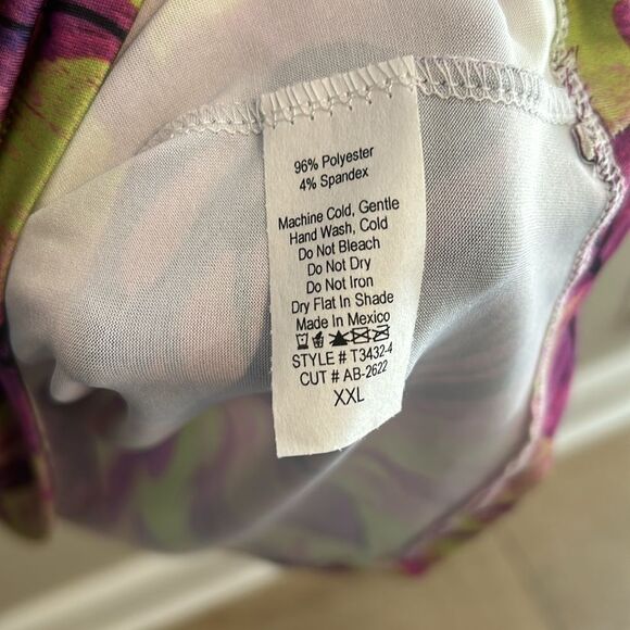 The Zig Zag Stripe Green/Purple Rose Oversized Top. Size 2XL - Picture 2 of 3